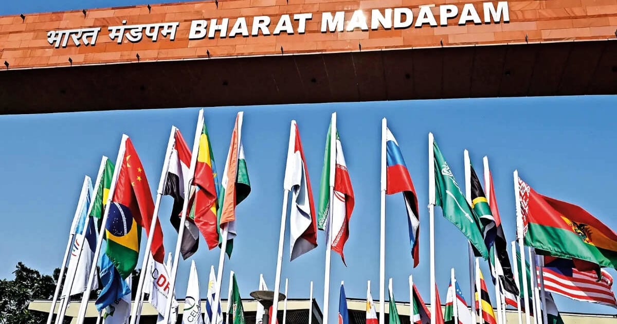 BRICS Expansion & De-Dollarization: India's Rupee Opportunity Amidst Global Shift