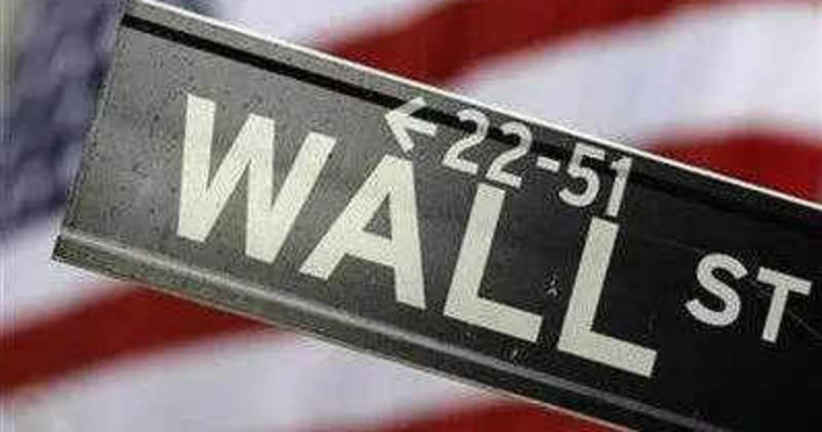 US Market Divergence: Nasdaq Soars on AI, India's Nifty Caught in Oil Crossfire