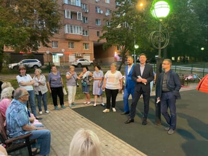 Встреча депутата Московской городской думы с жителями Воскресенского