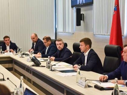 Обсуждение инициатив партии 