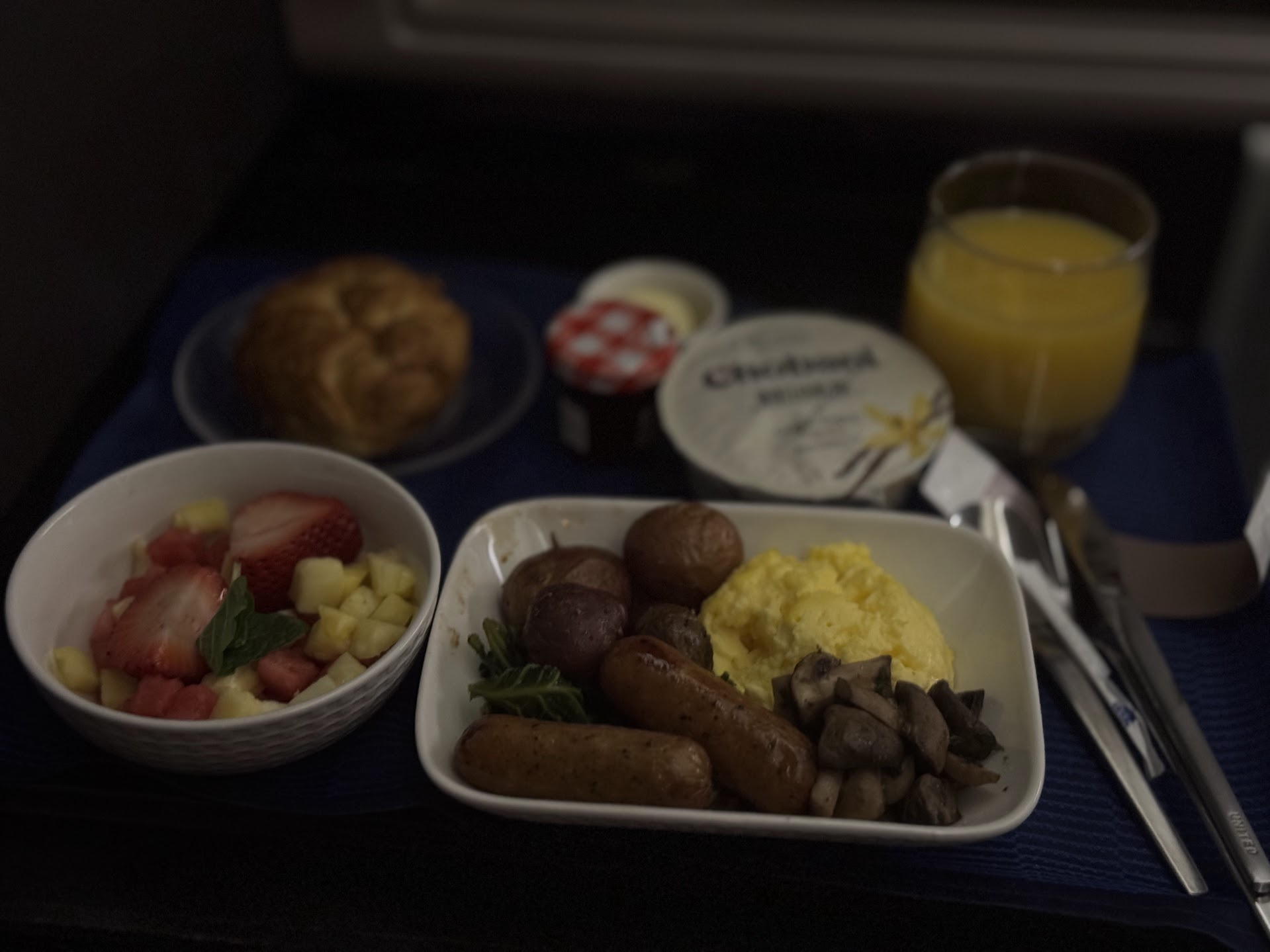 business class breakfast