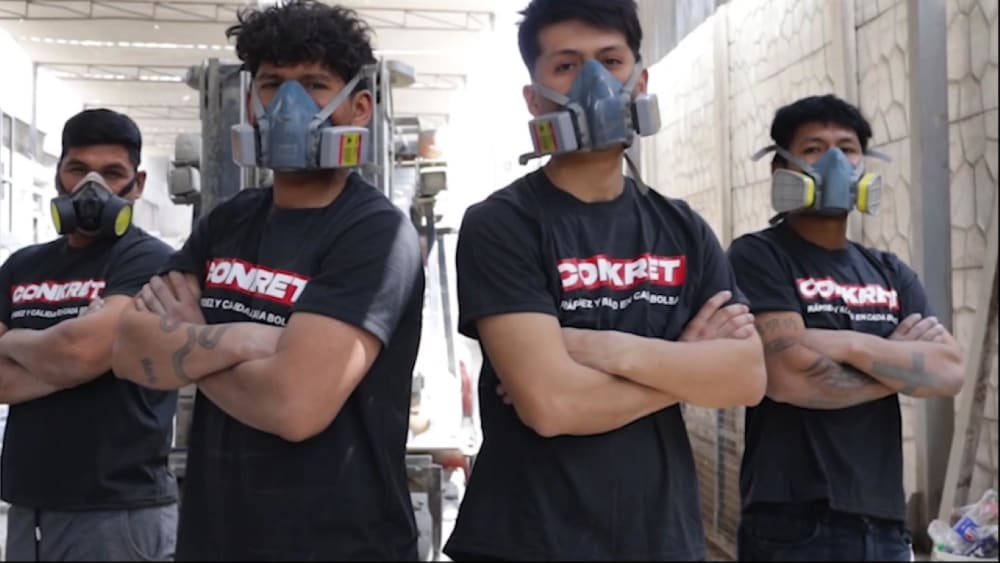 Equipo CONKRET en la planta de mezclas secas de Pachacamac, Lima