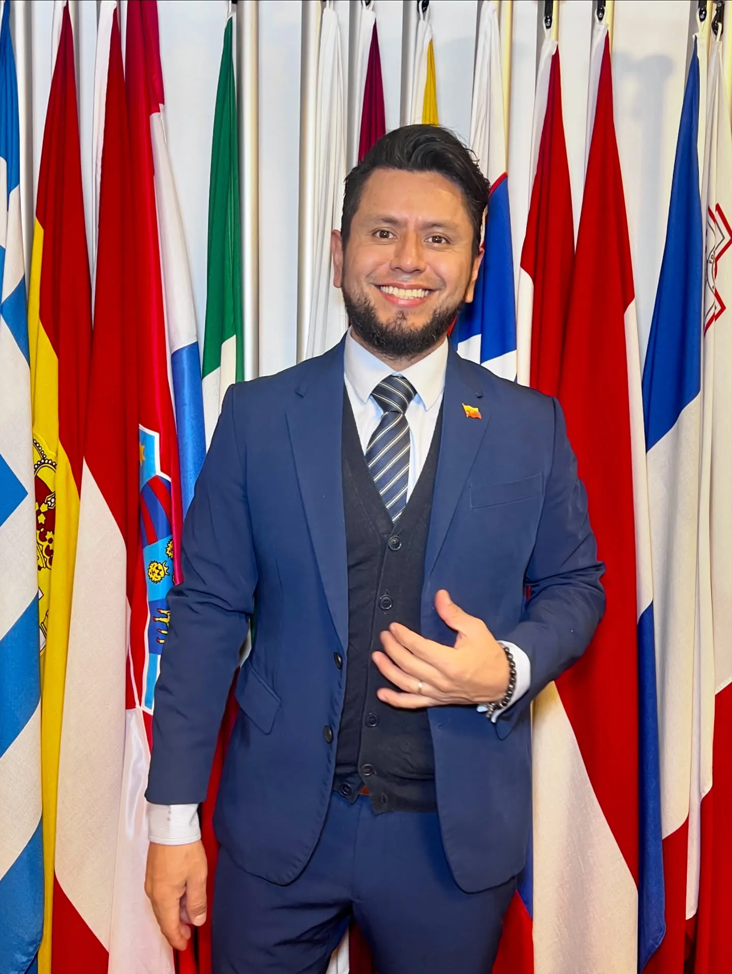 Daniel Sigua junto a la comunidad ecuatoriana en Europa