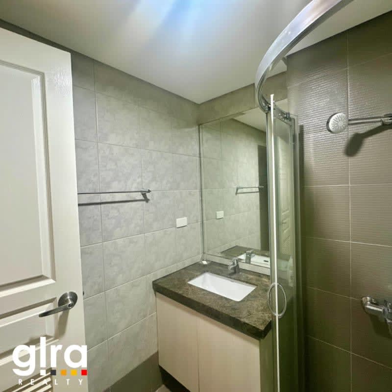 MONARCH PARKSUITES (PASAY CITY)