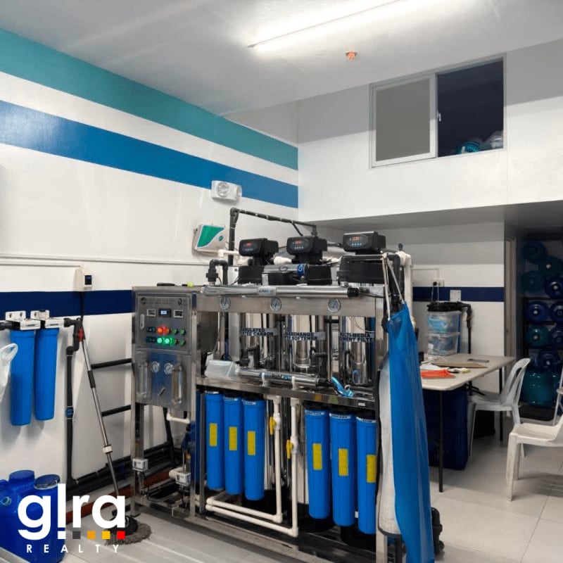 MILAN RESIDENZE COMMERCIAL SPACE WITH AQUABEST FRANCHISE