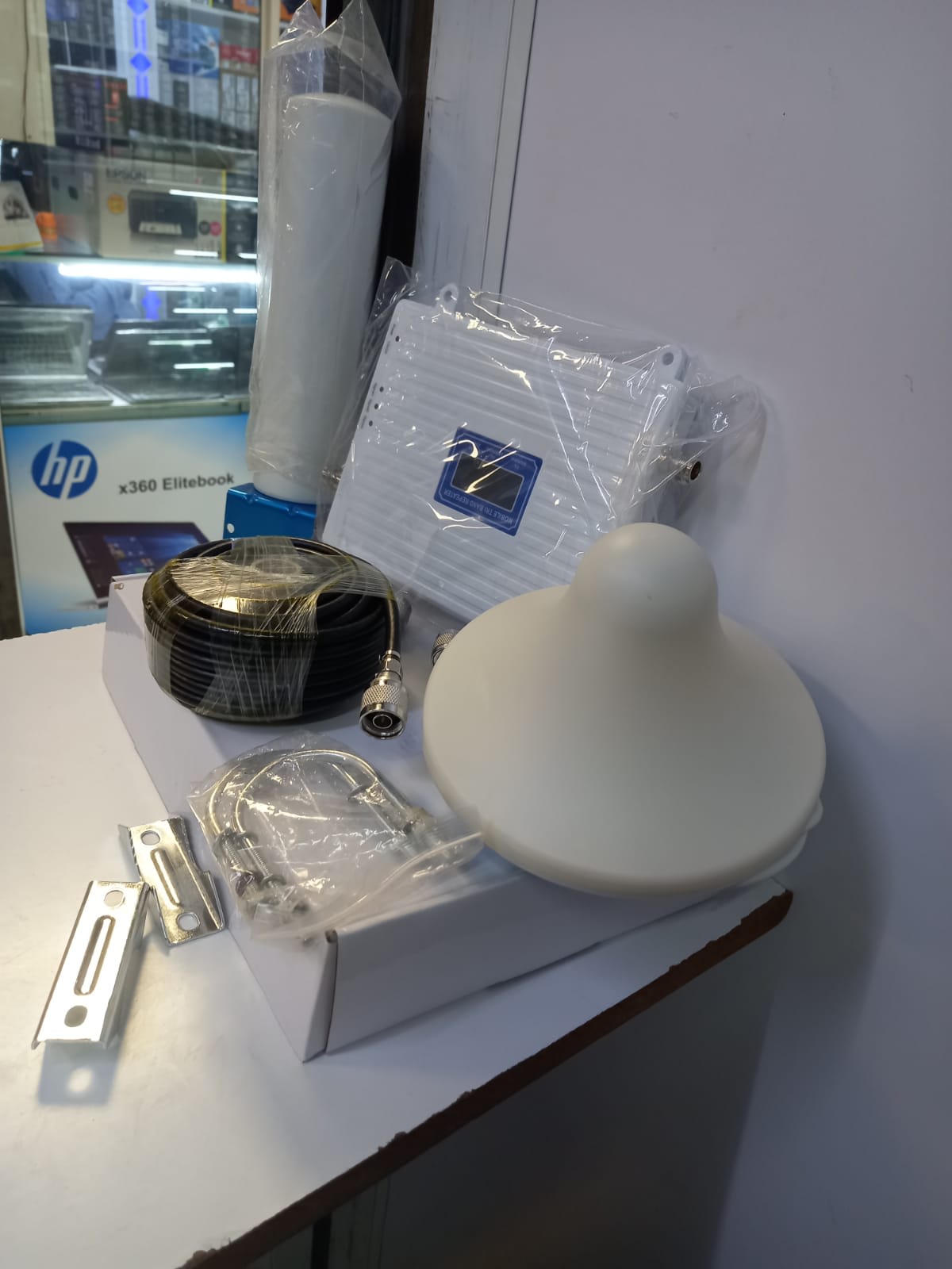 5G SIGNAL BOOSTET — Giga Team Solutions, +254 718 811 661