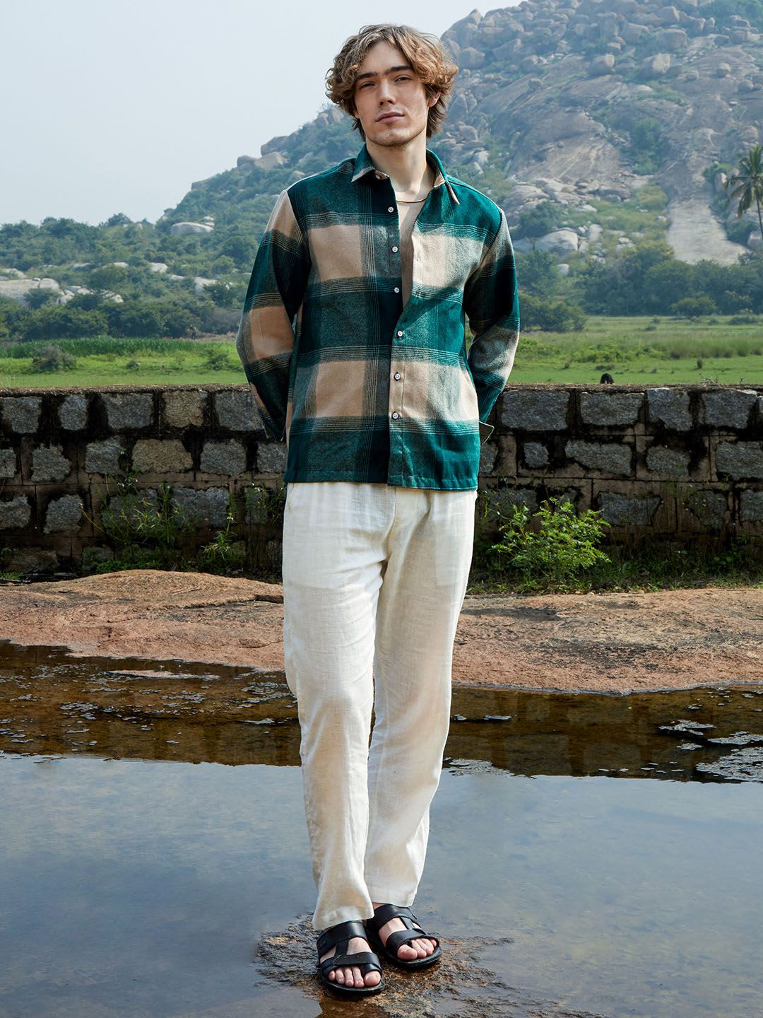 CAHOOT Men Comfort Opaque Checked Casual Shirt - back view