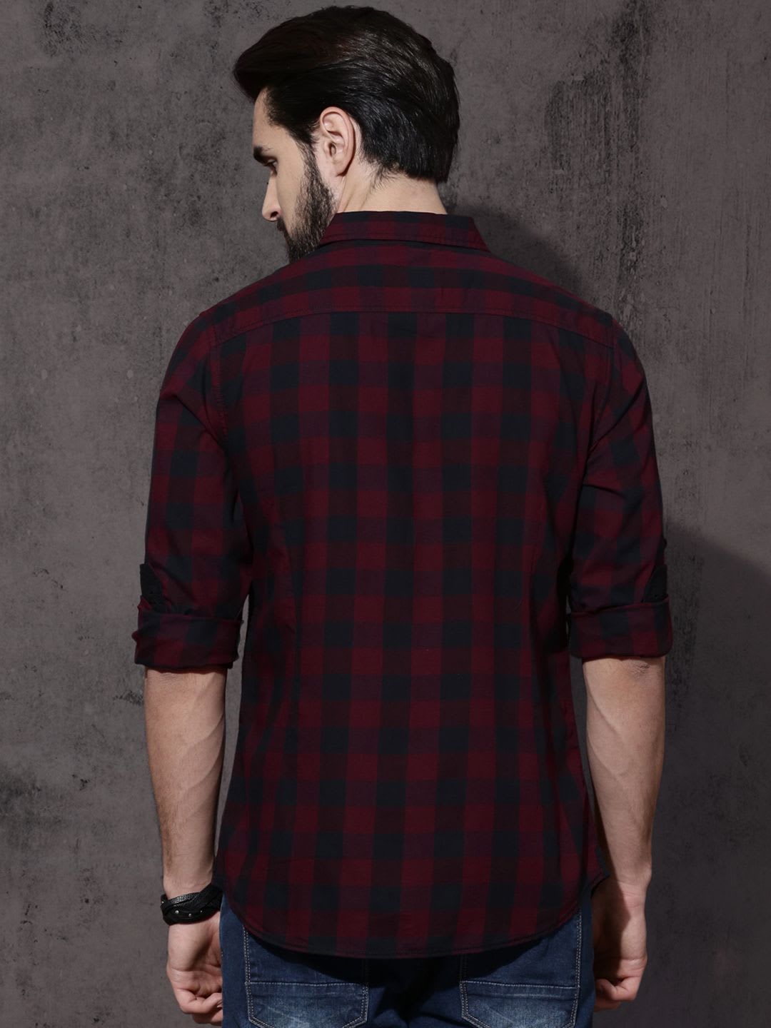 Roadster Men Maroon & Navy Blue Checked Casual Shirt - right view