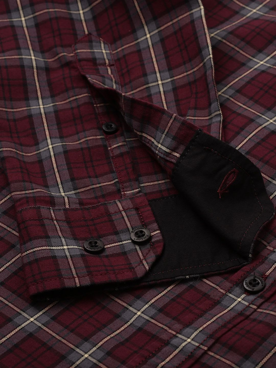 Roadster Men Burgundy & Grey Regular Fit Checked Casual Shirt - back view