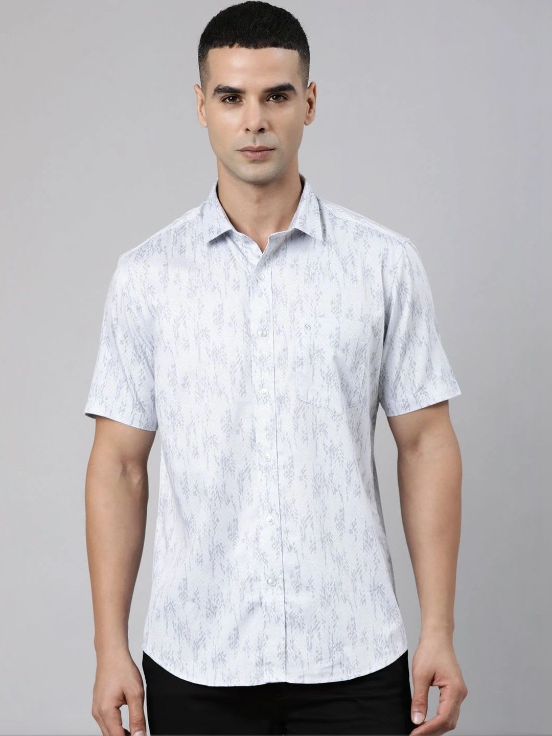 Classic Polo Men Slim Fit Printed Casual Shirt - default view