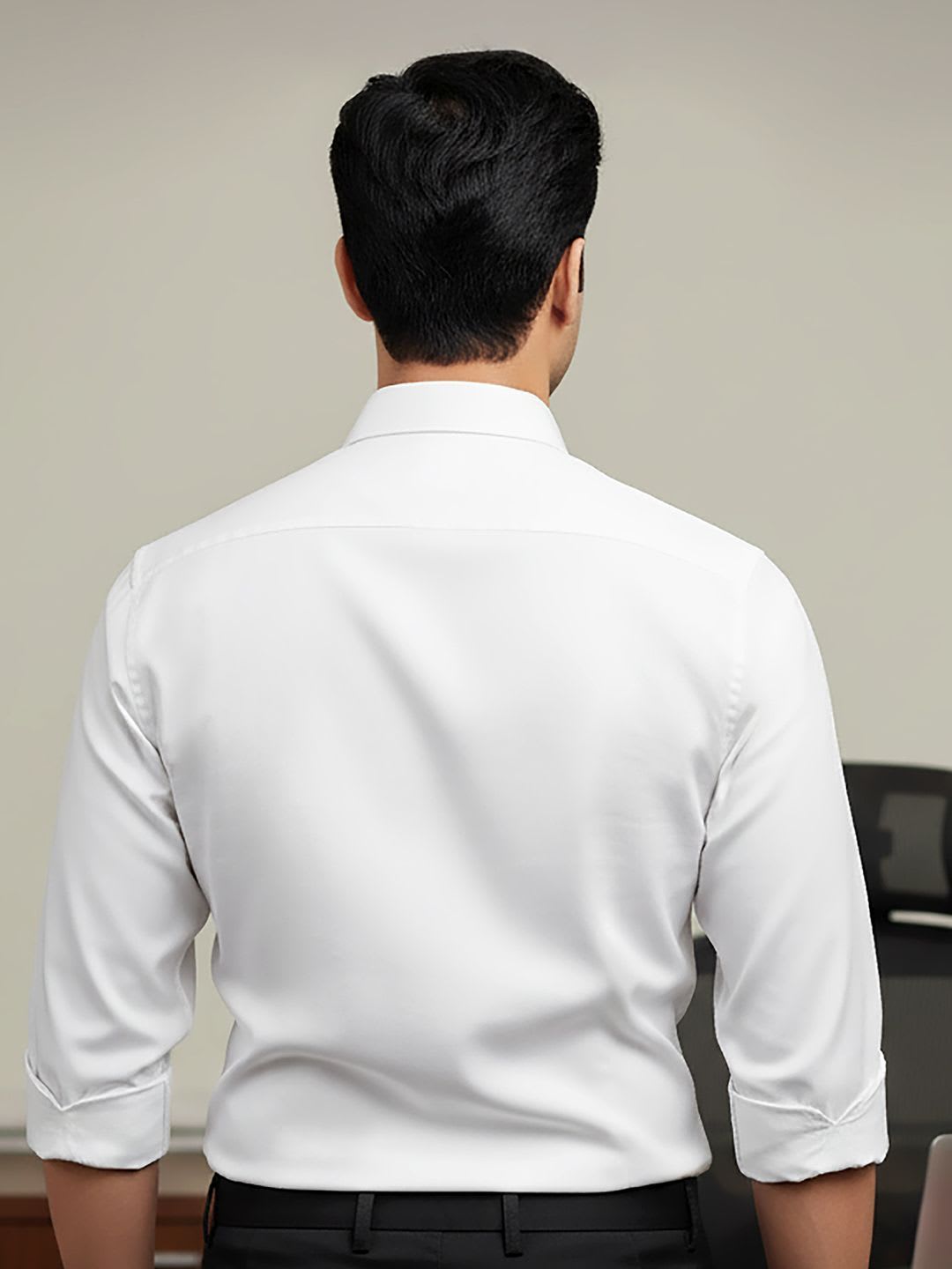 Beyoung Spread Collar Opaque Cotton Formal Shirt - right view