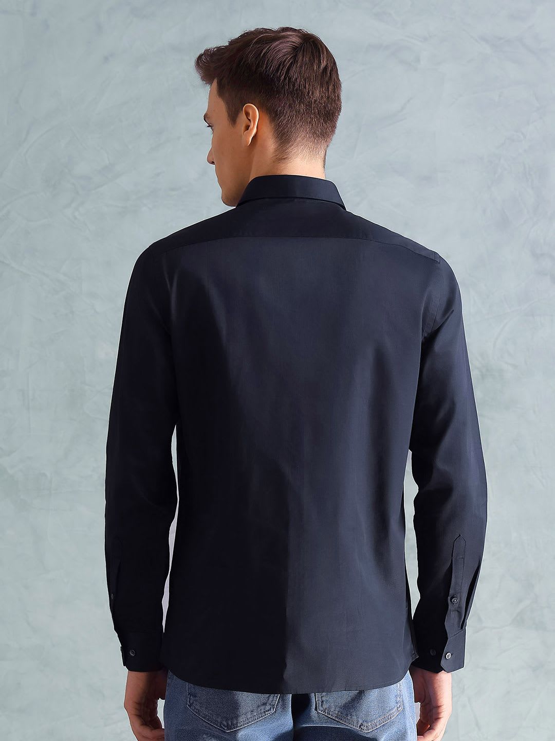 Arrow Men Slim Fit Cutaway Collar Formal Pure Cotton Shirt - right view