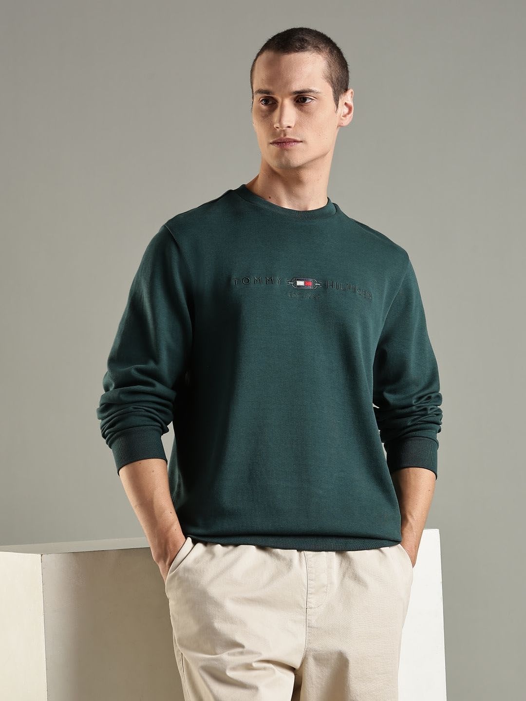Tommy Hilfiger Men Brand Logo Printed Regular Fit Cotton Sweatshirt - default view