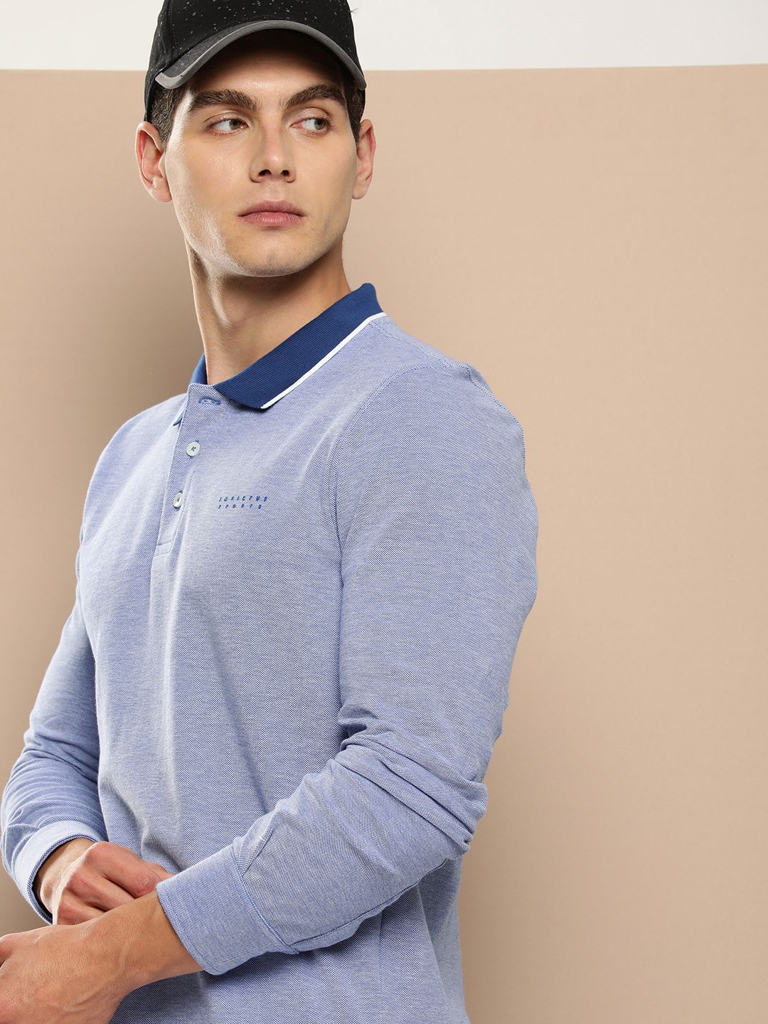 INVICTUS Solid Regular Fir Polo Collar T-shirt - default view