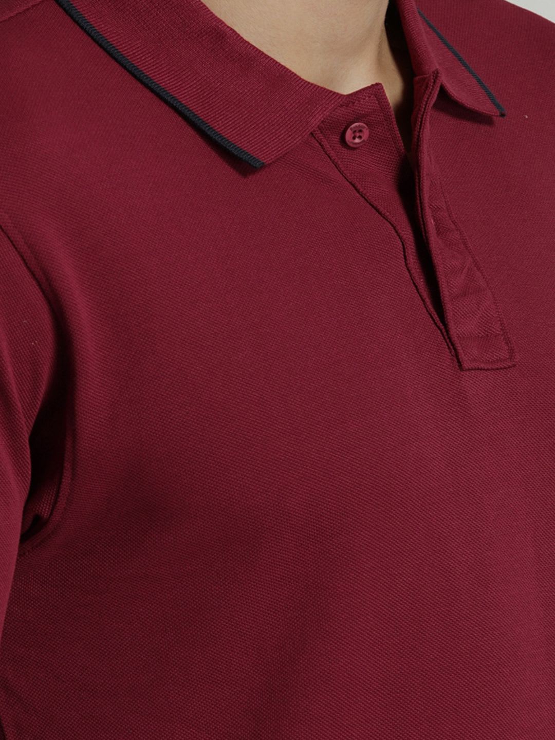 Roadster Men Maroon Solid Polo Collar T-shirt - left view
