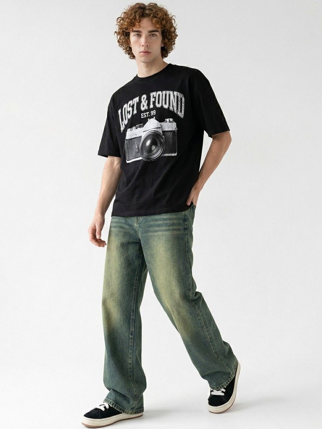 glitchez Men Relaxed Fit Mid-Rise Jeans - back view