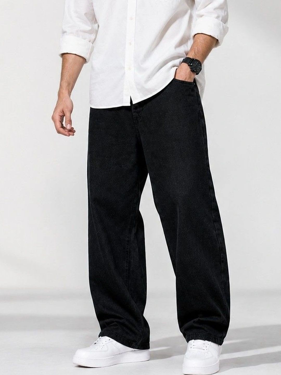 DENIMLOOK Men Relaxed Fit Mid-Rise Stretchable Jeans - default view