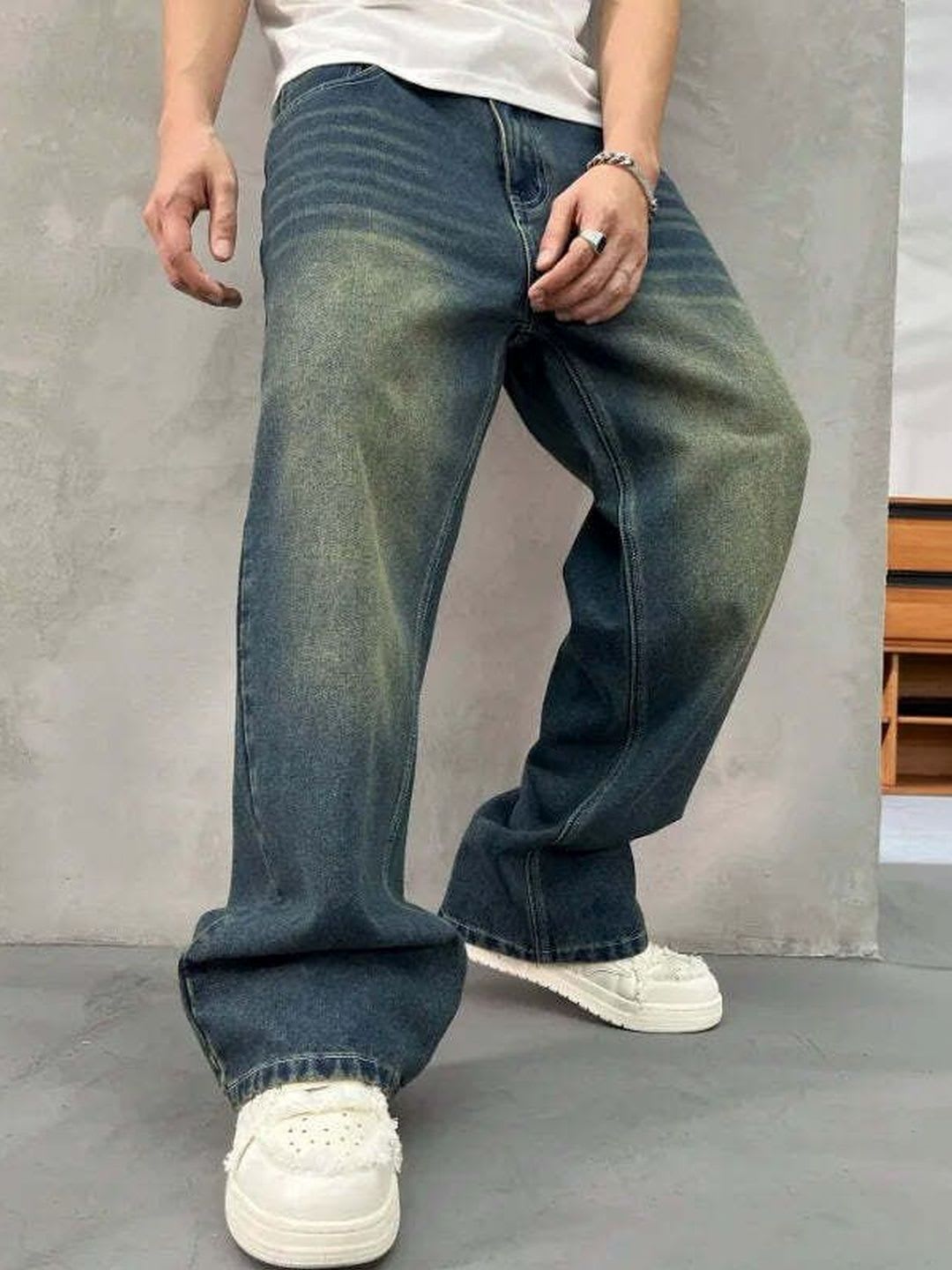 SZN Men Wide Leg Mid-Rise Medium Shade Jeans - default view