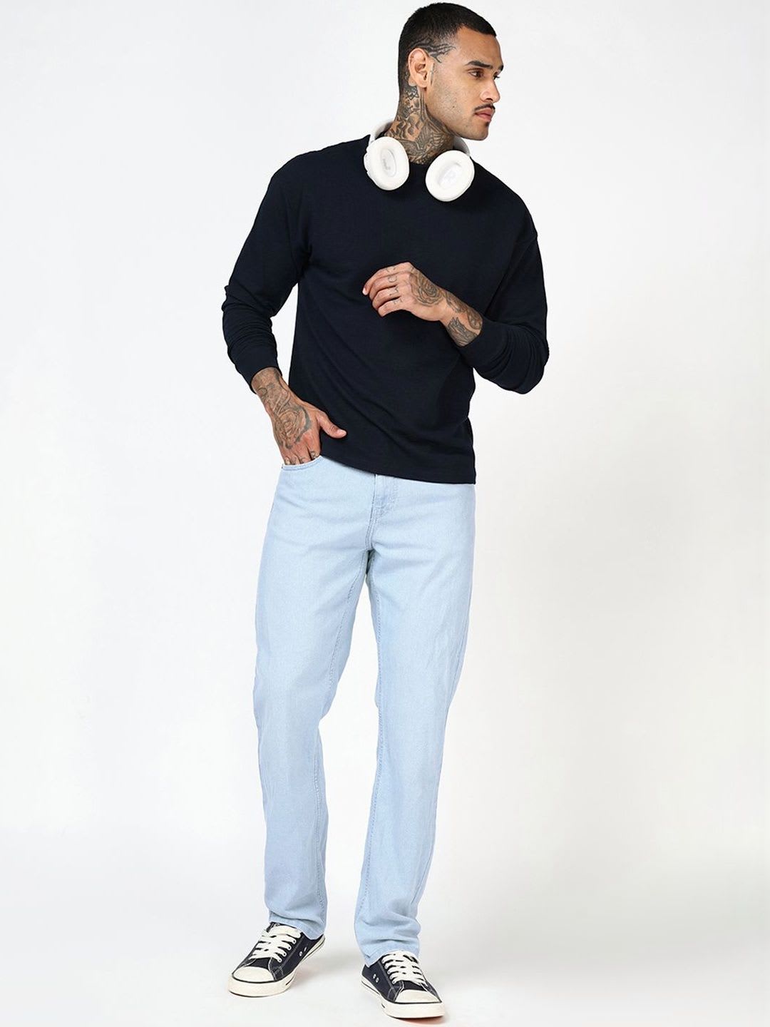 Bewakoof Men's Light Blue Slim Straight Fit Stretchable Mid-Rise Jeans - right view