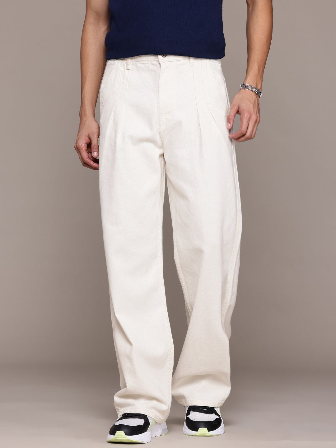 Roadster The Roadster Lifestyle Co. Men Pleated Wide Leg Pure Cotton Jeans - default view