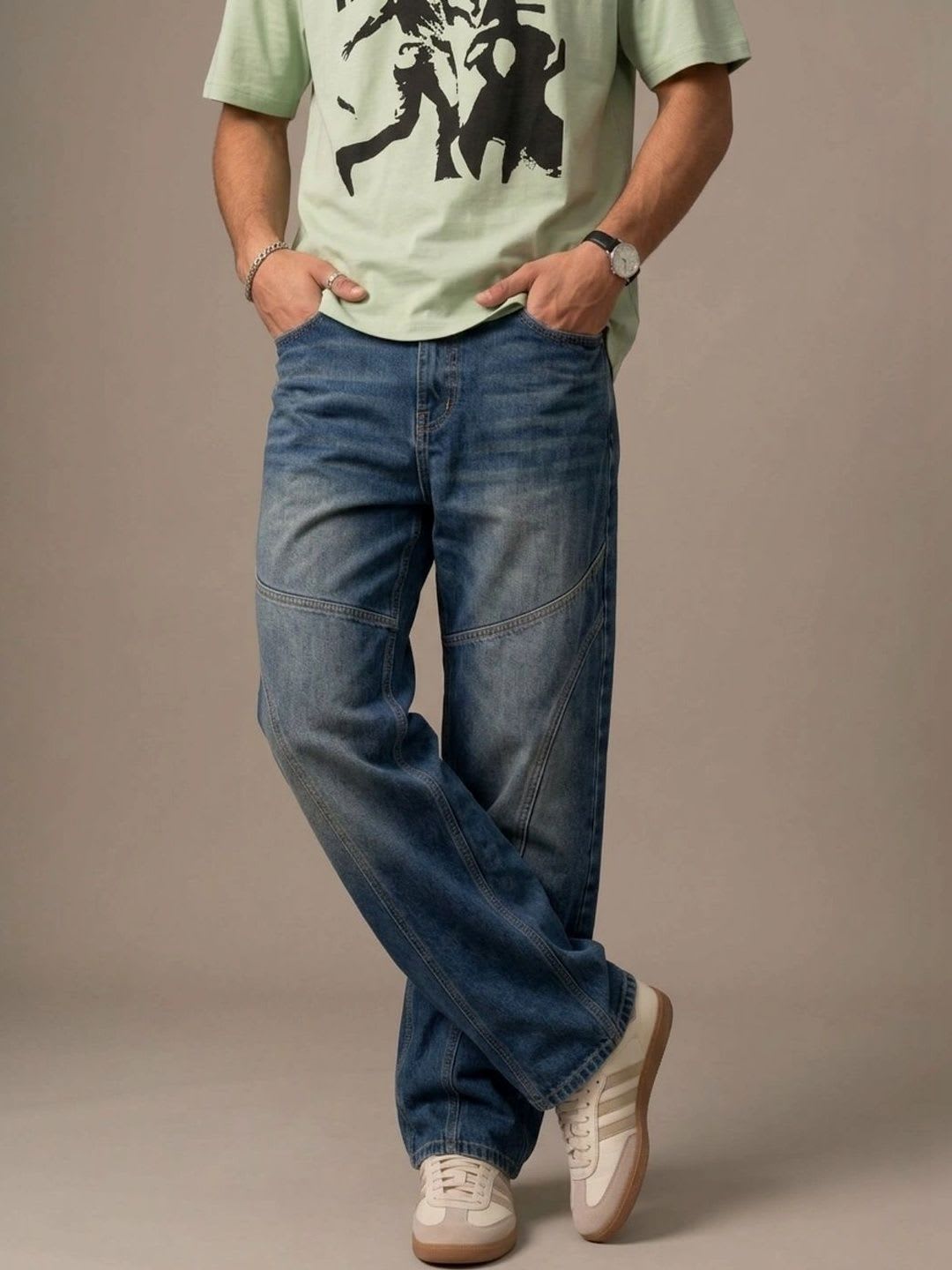 glitchez Men Relaxed Fit Mid-Rise Low Distress Jeans - default view