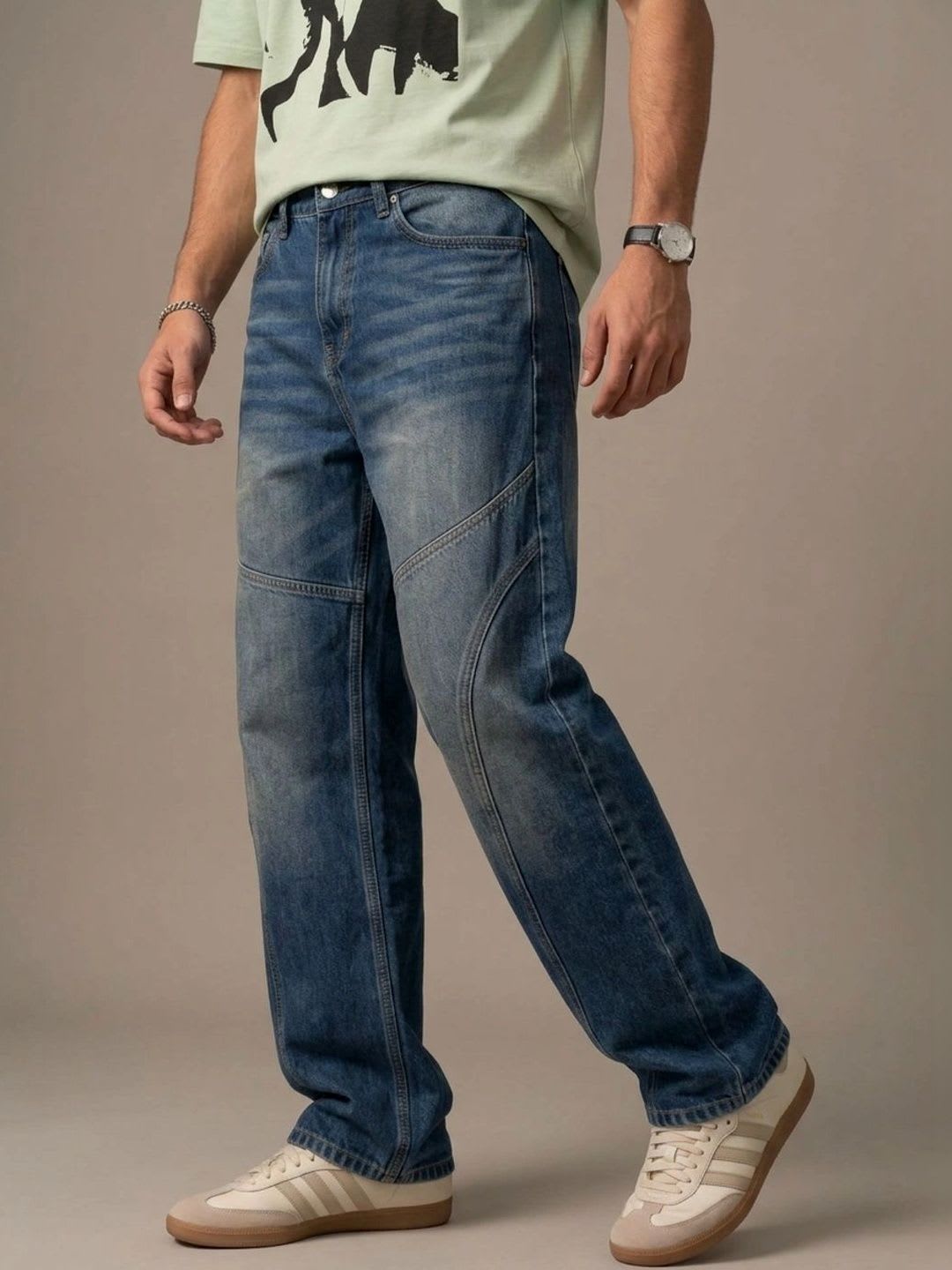 glitchez Men Relaxed Fit Mid-Rise Low Distress Jeans - left view