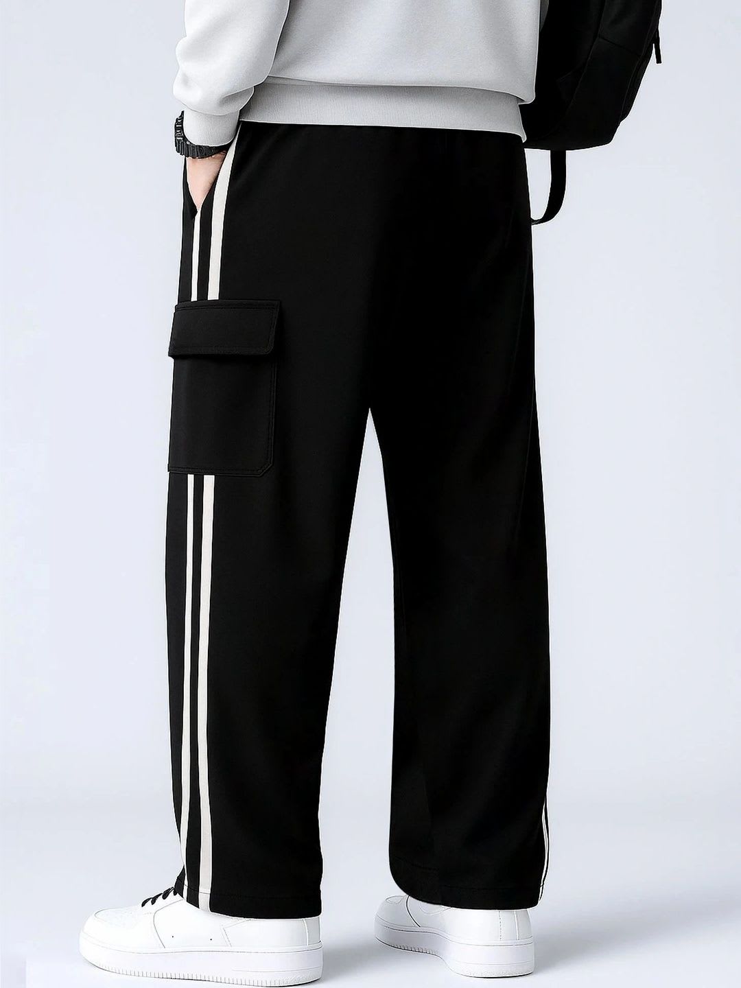Zimist Men Regular Fit Colourblocked Training Cargos - left view