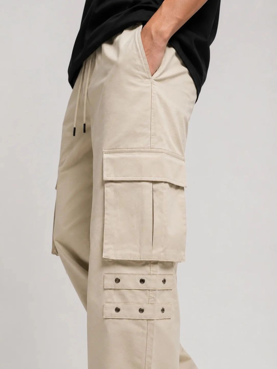 Bradbird Men Straight Fit Brand Logo Dry Fit Cargos - left view