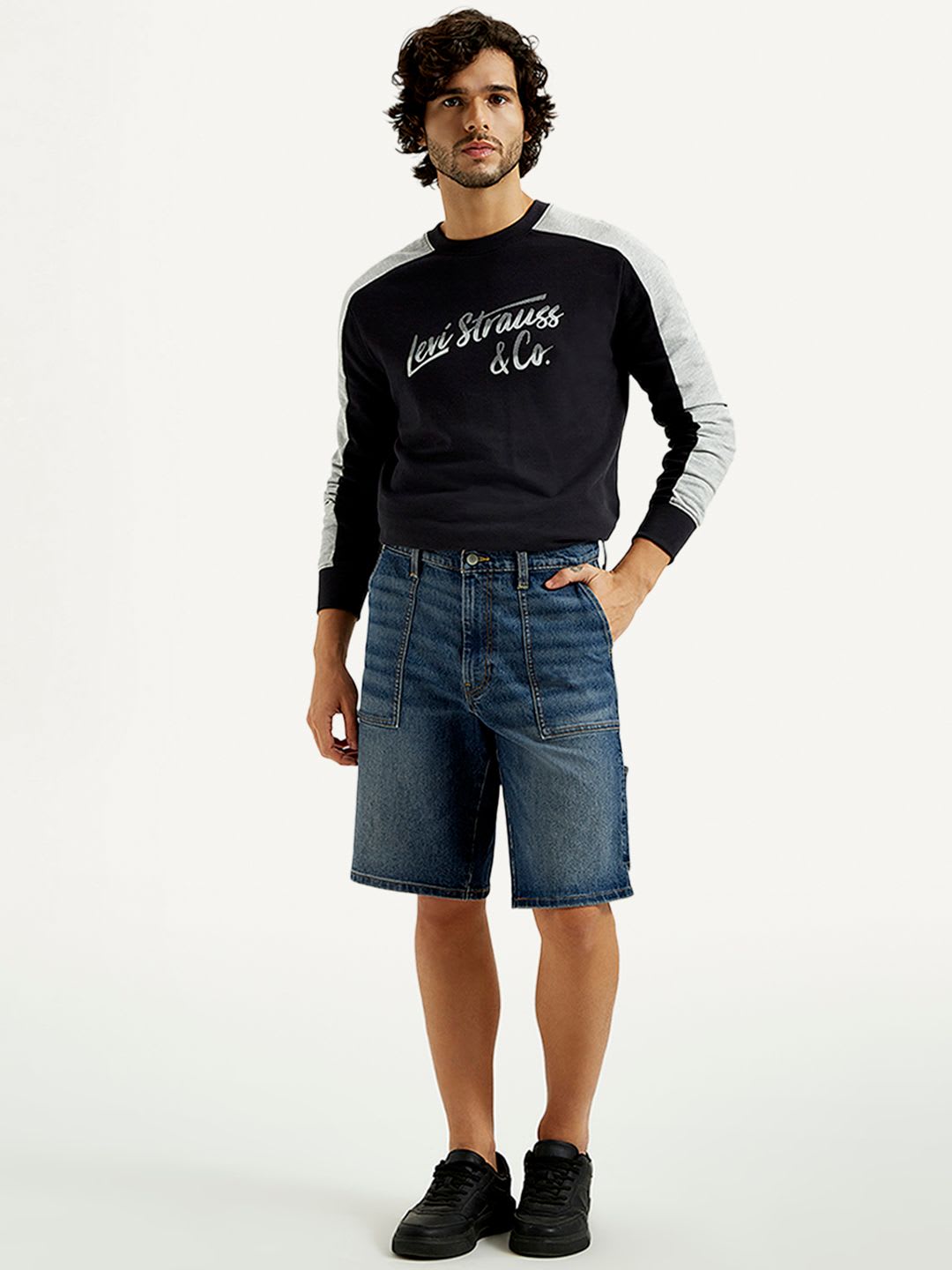 Levis Men 568 Loose Fit Cargo Denim Shorts - default view