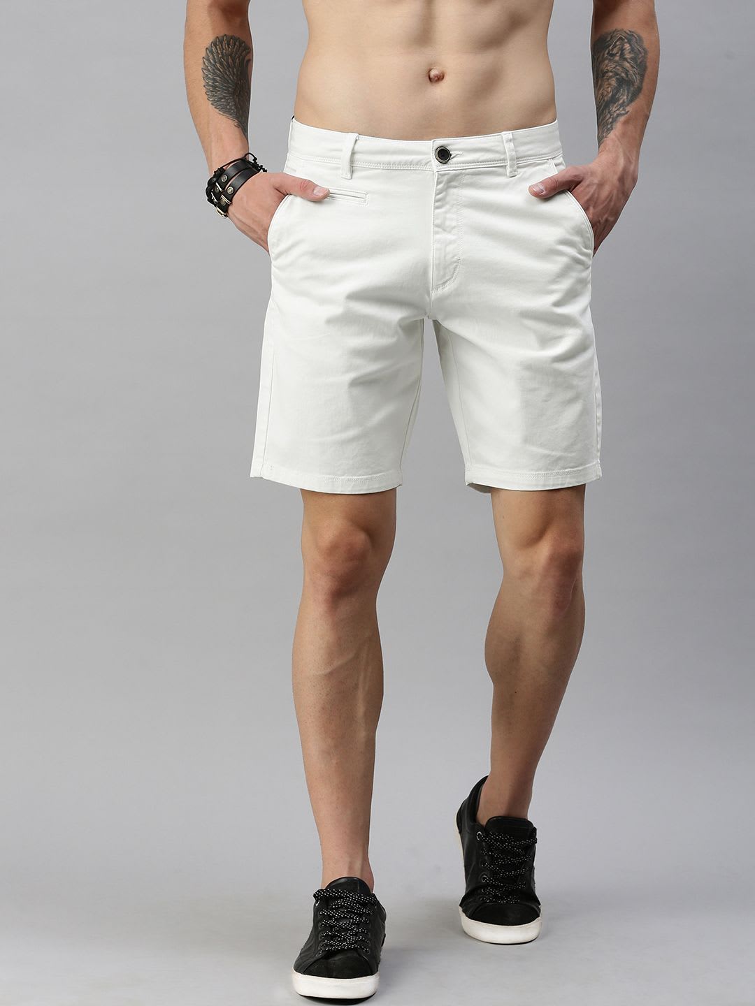 Roadster Men Off-White Solid Regular Fit Regular Shorts - default view