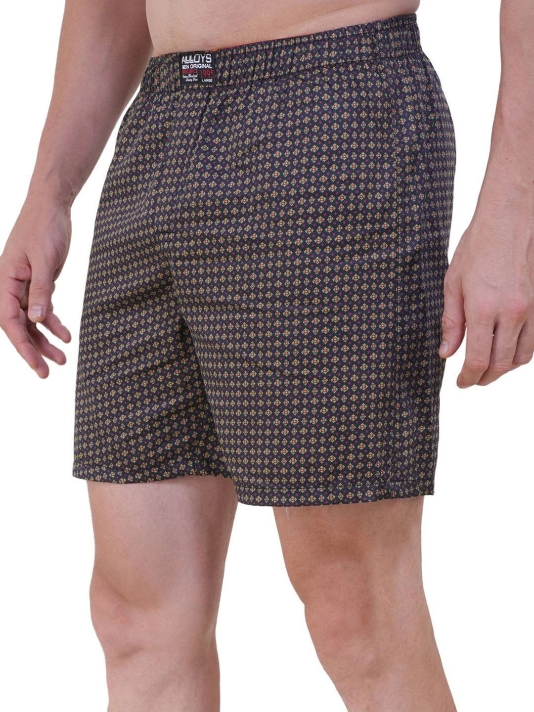 AVVOYS Men Printed Shorts - right view