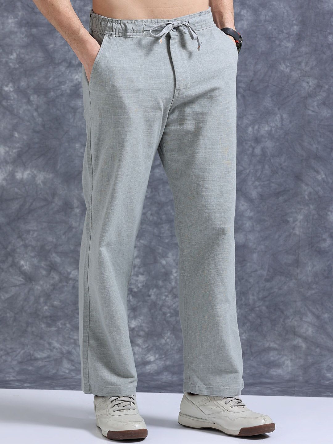 Roadster The Roadster Lifestyle Co Linen Relaxed-Fit Regular Trousers - back view