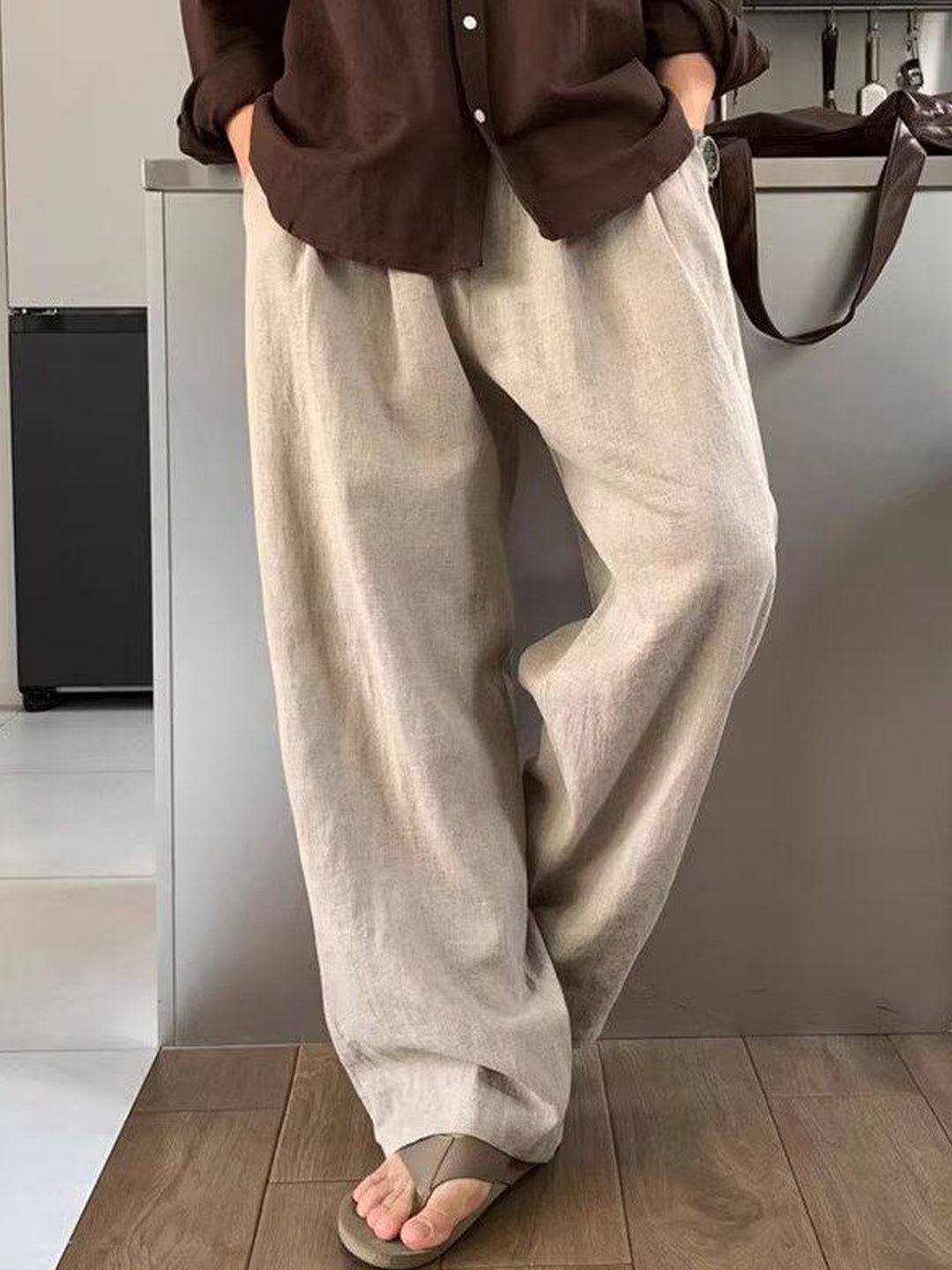 Suo Men Flared Easy Wash Pleated Trousers - default view