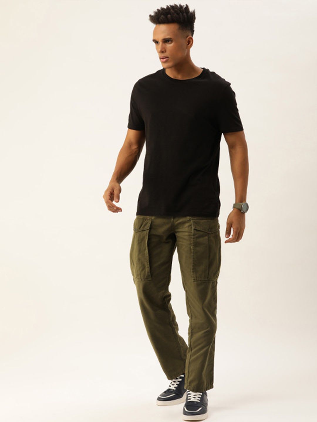 Bene Kleed Men Olive solid Relaxed Cotton Cargos Trousers - right view