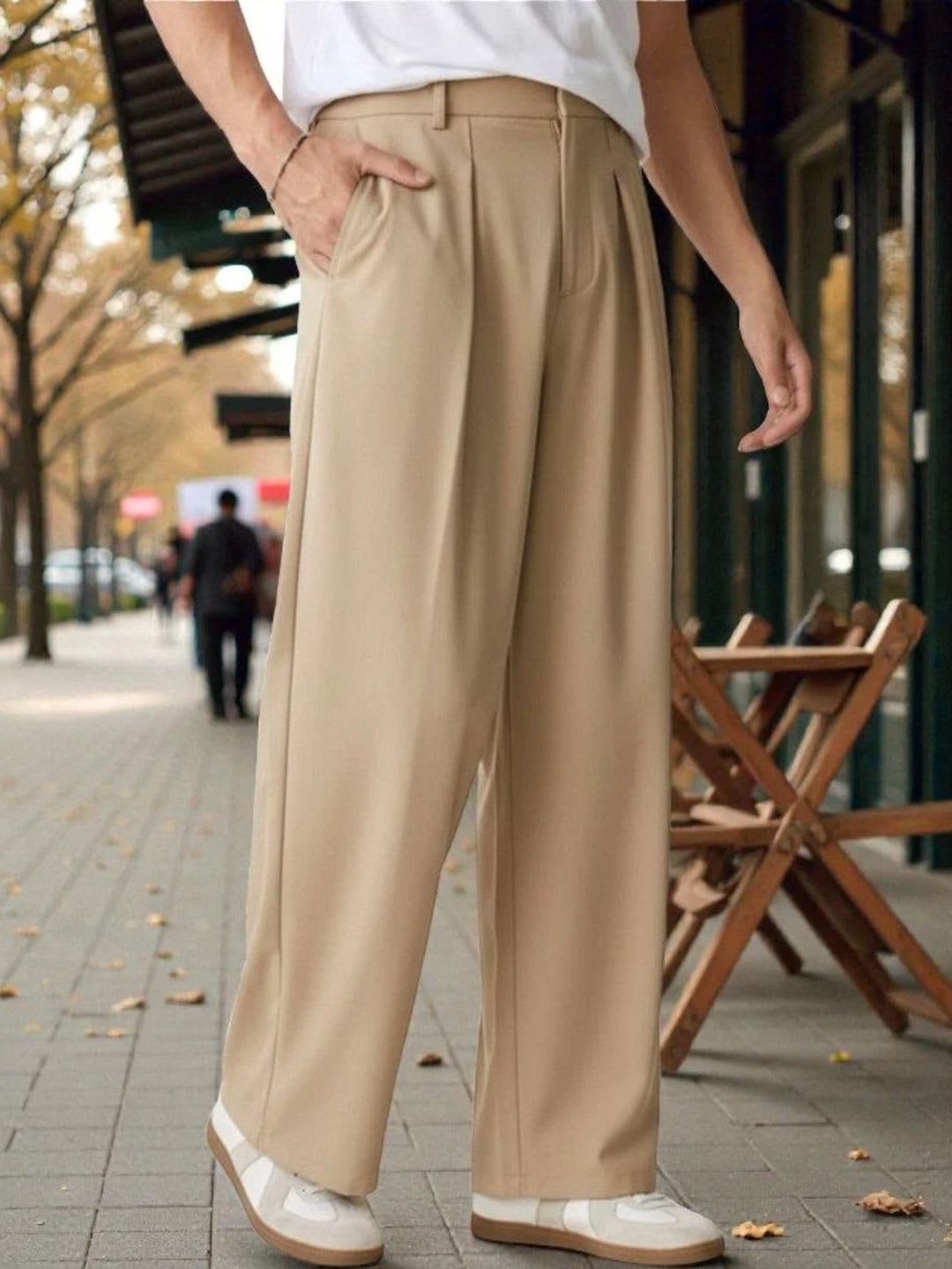 Stylecast X Kotty Men's Relaxed Fit Wide leg KoreanTrousers - right view
