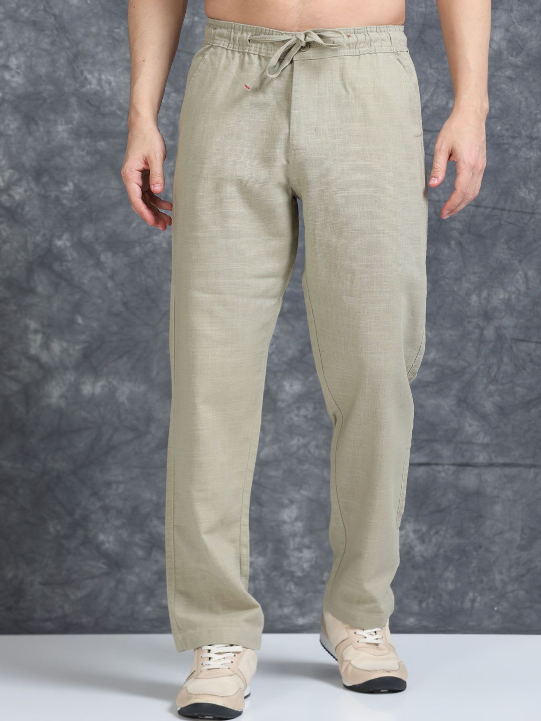 Roadster The Roadster Lifestyle Co. Men Linen Relaxed-Fit Regular Trousers - default view