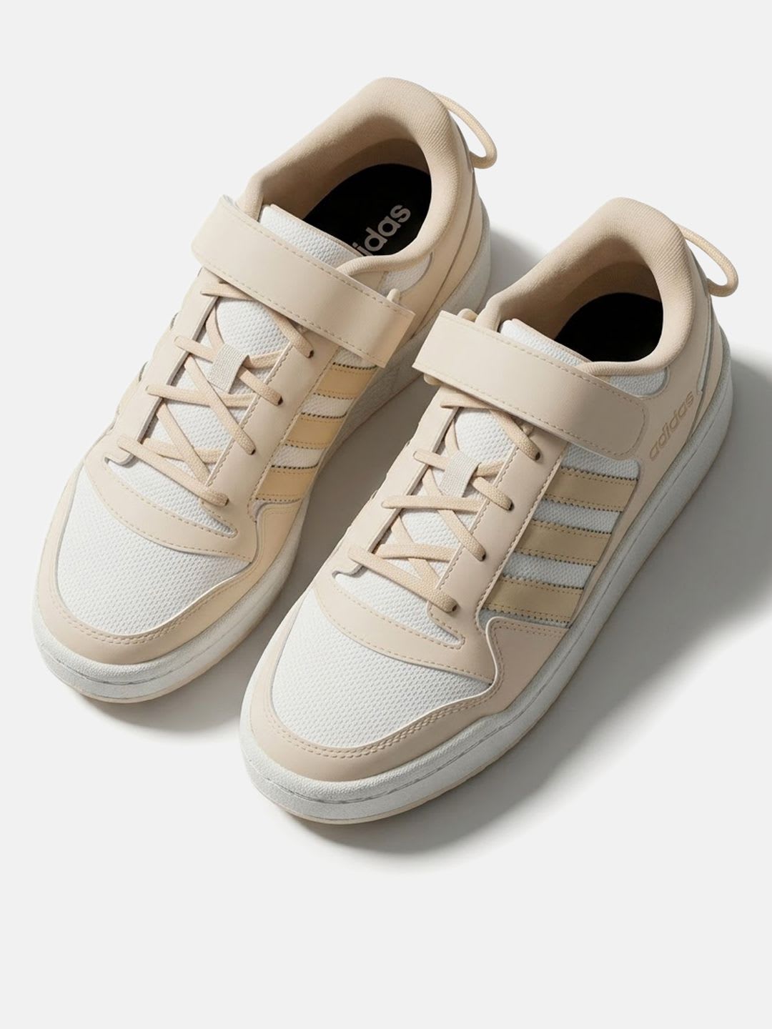 ADIDAS Men HEATHER LOW Colourblocked Sneakers - default view