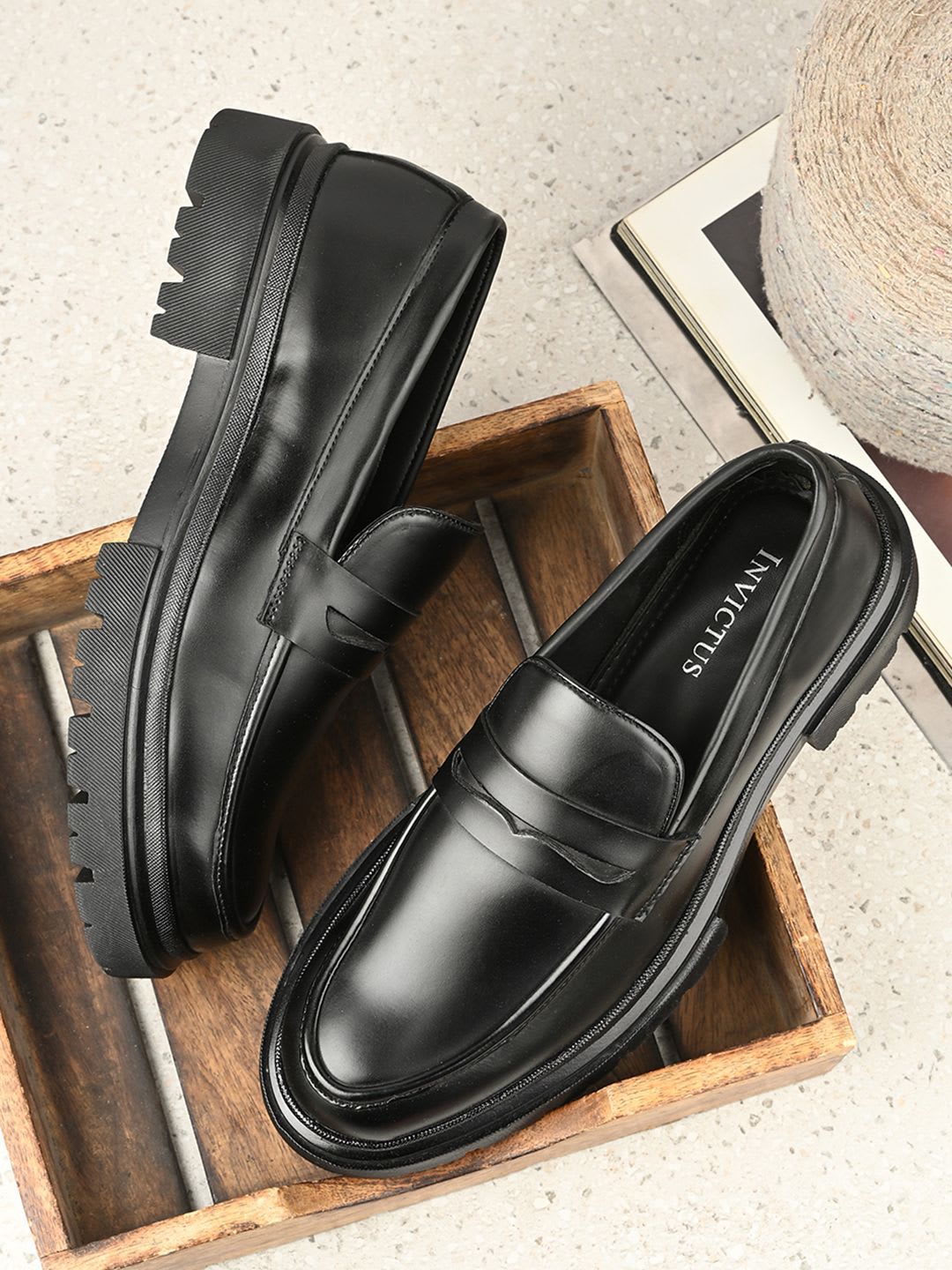 INVICTUS Men Massage Footbed Loafers - default view