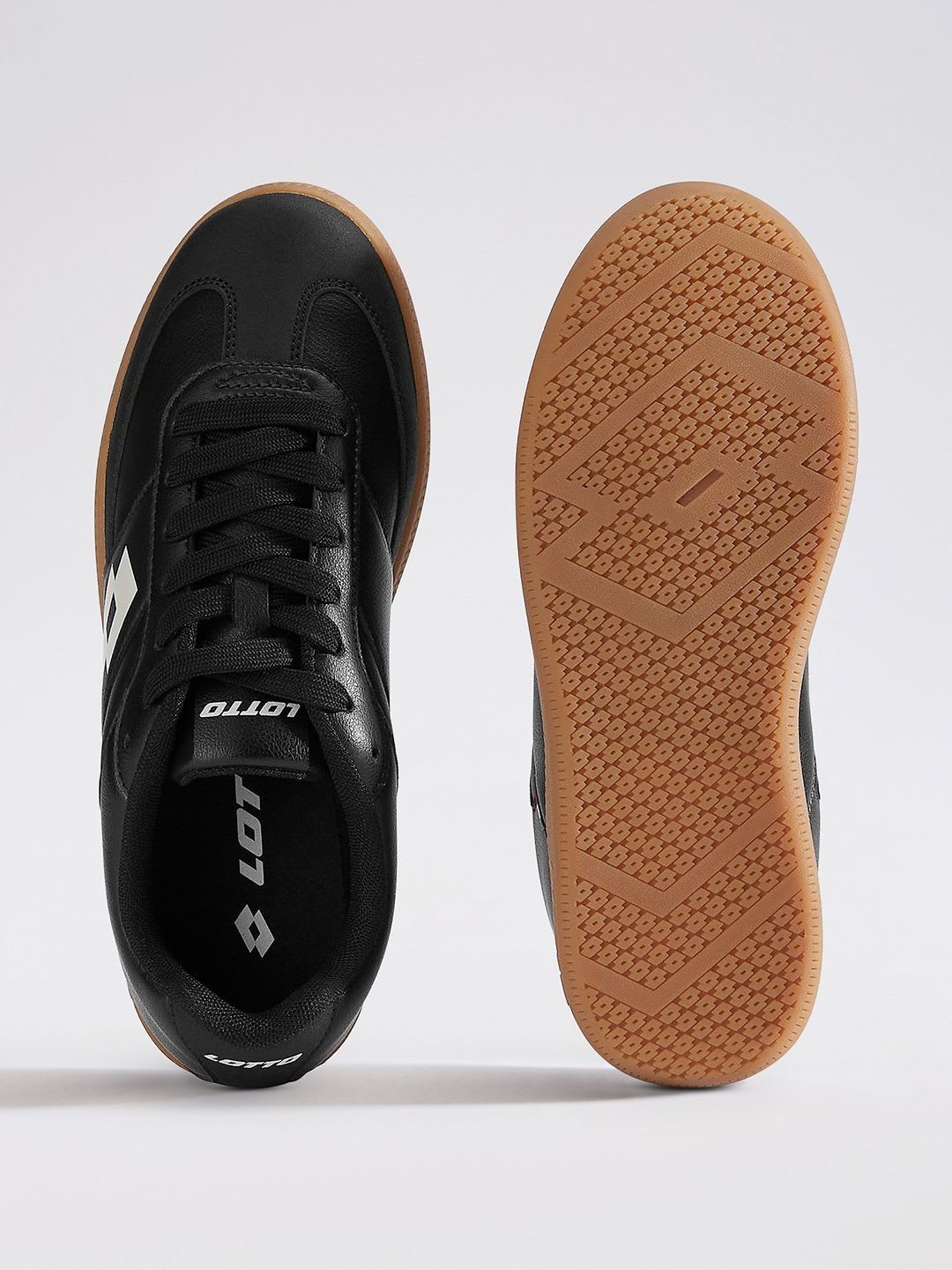 Lotto Men Mavin Court Sneakers - back view