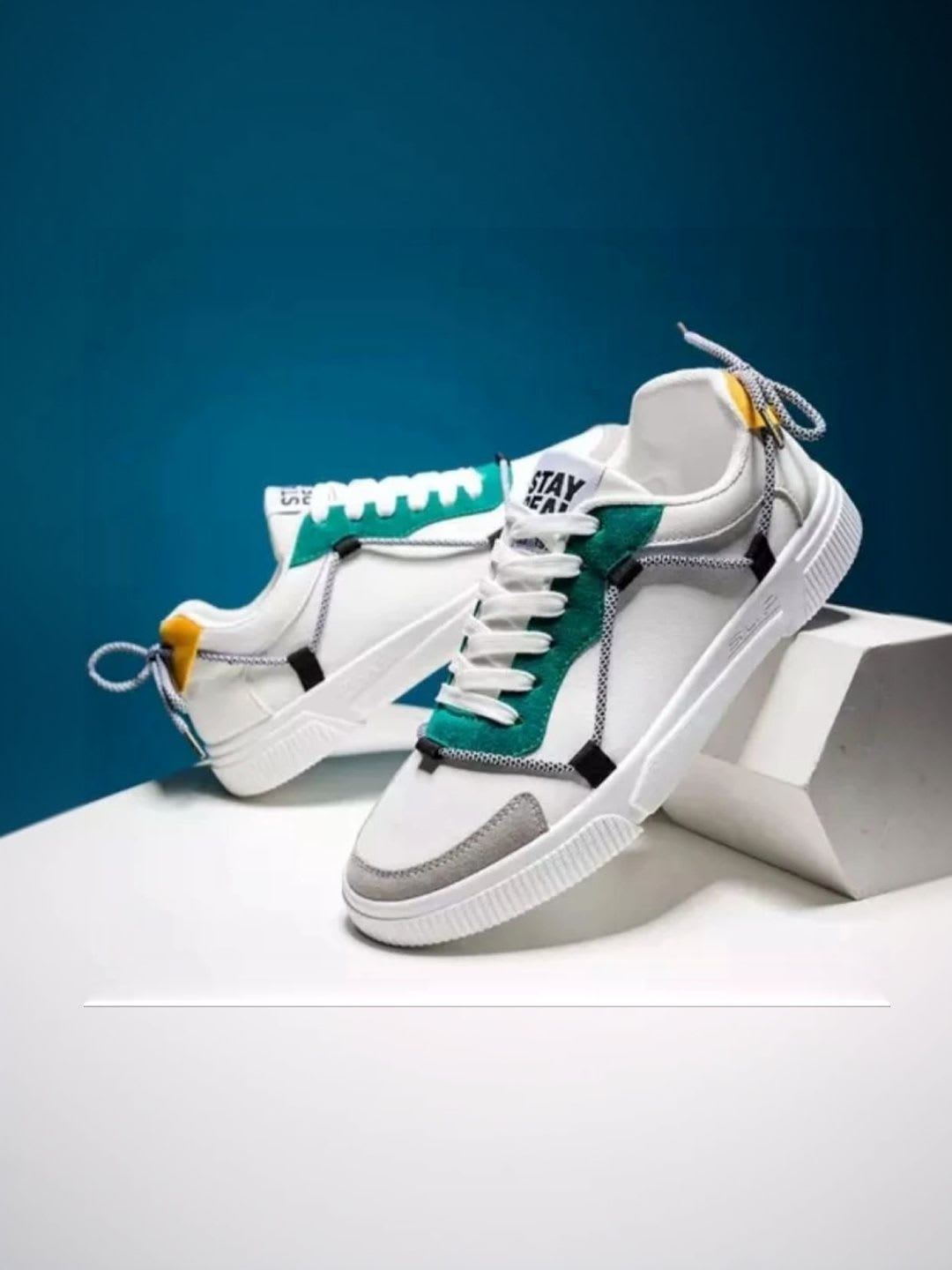 RAVDI Men Colourblocked Sneakers - default view