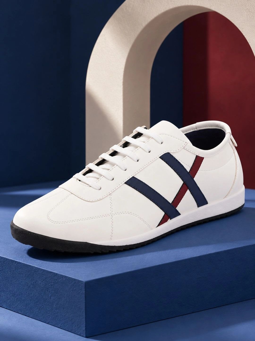 Roadster Men Colourblocked Sneakers - default view