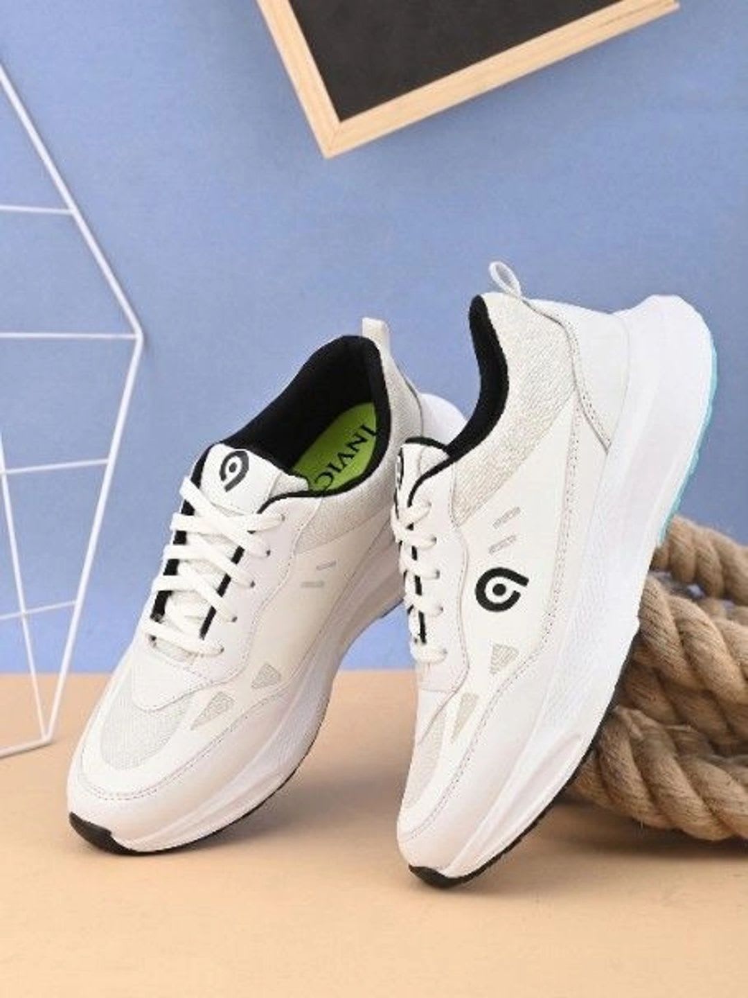INVICTUS Men Textured Sneakers - default view