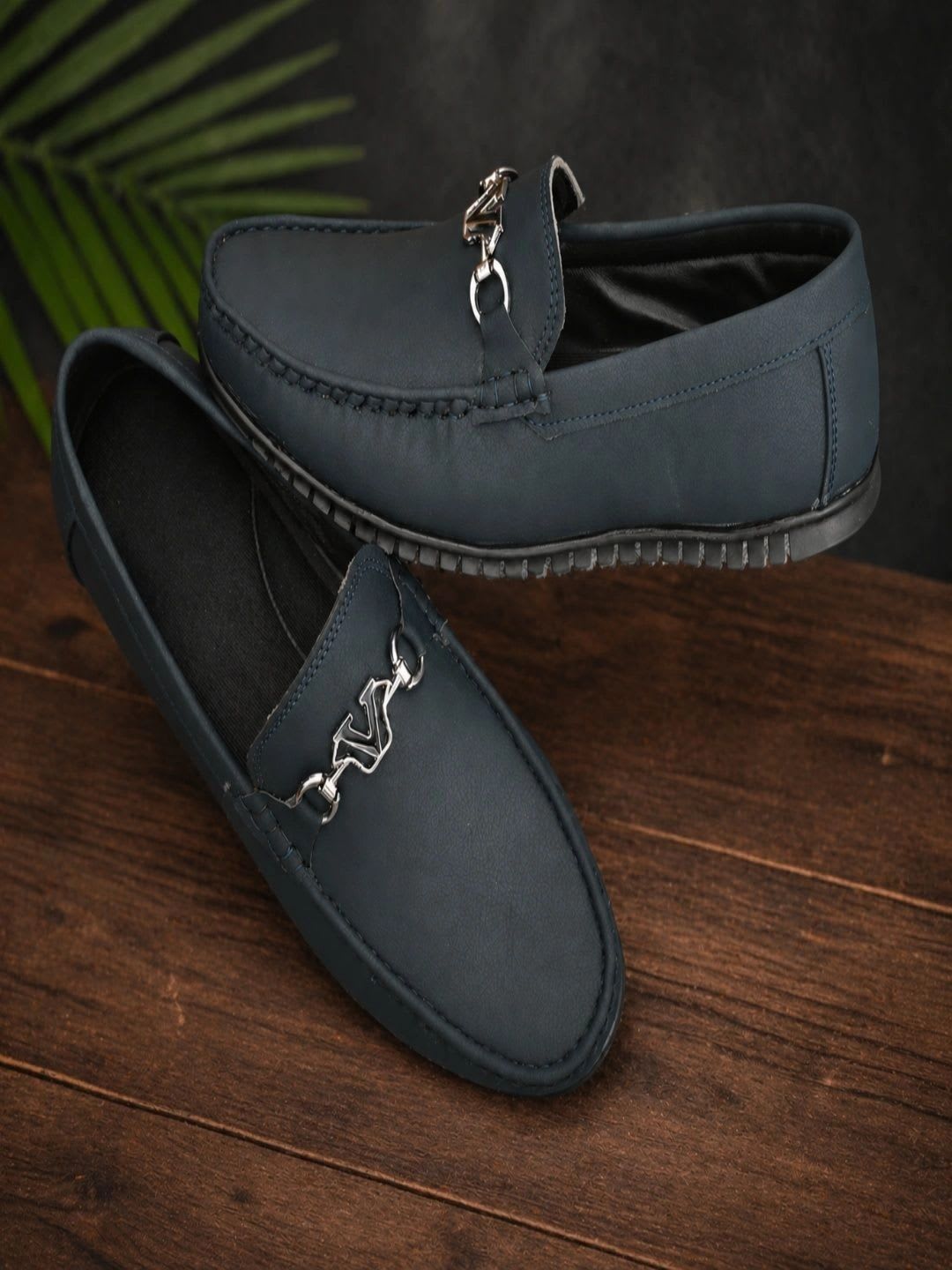 Dakarr Men Loafers - default view