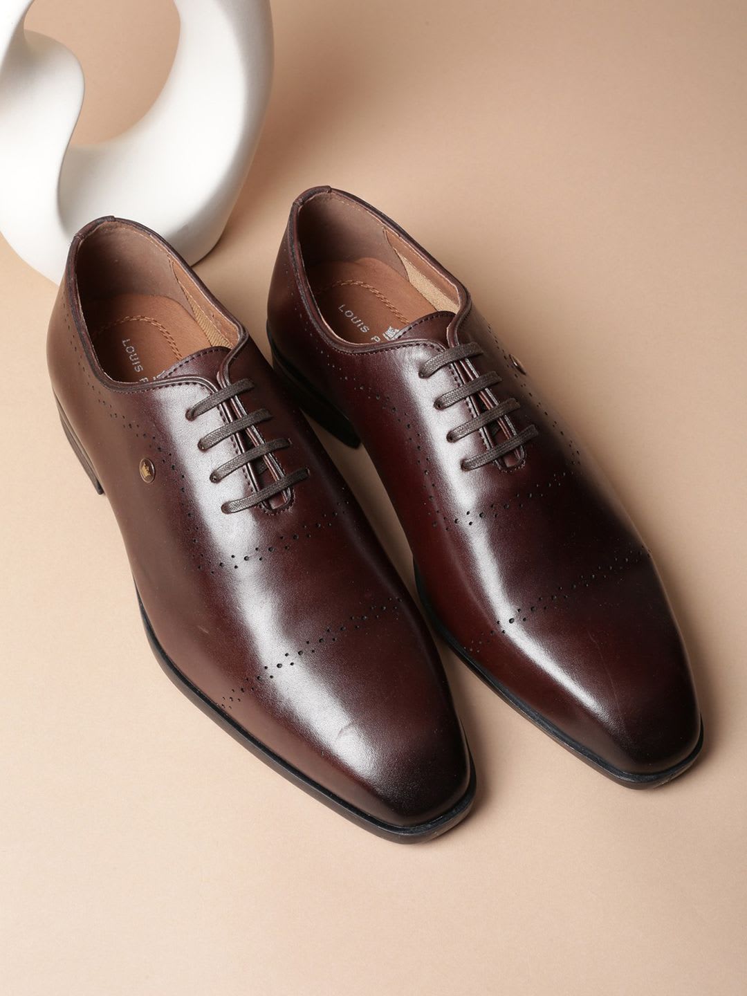 Louis Philippe Men Premium Leather Breathable Anti Slip with Heel Formal Oxford Shoes - default view