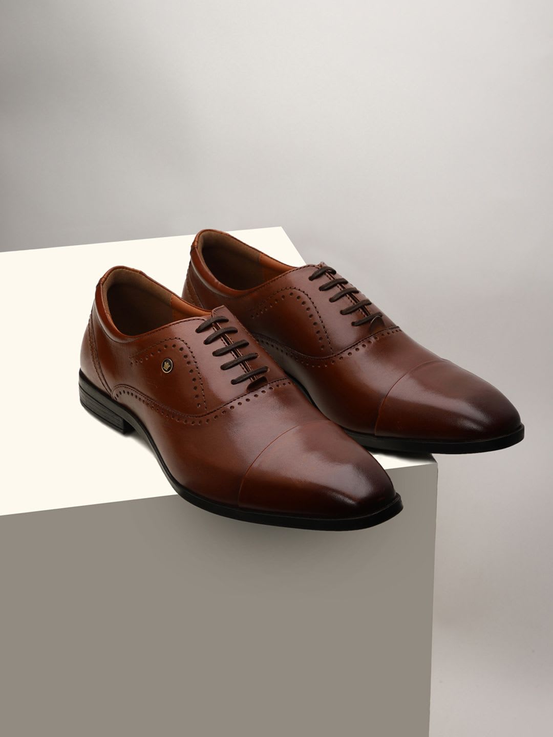 Louis Philippe Men Premium Leather Breathable Anti Slip with Heel Formal Oxford Shoes - default view