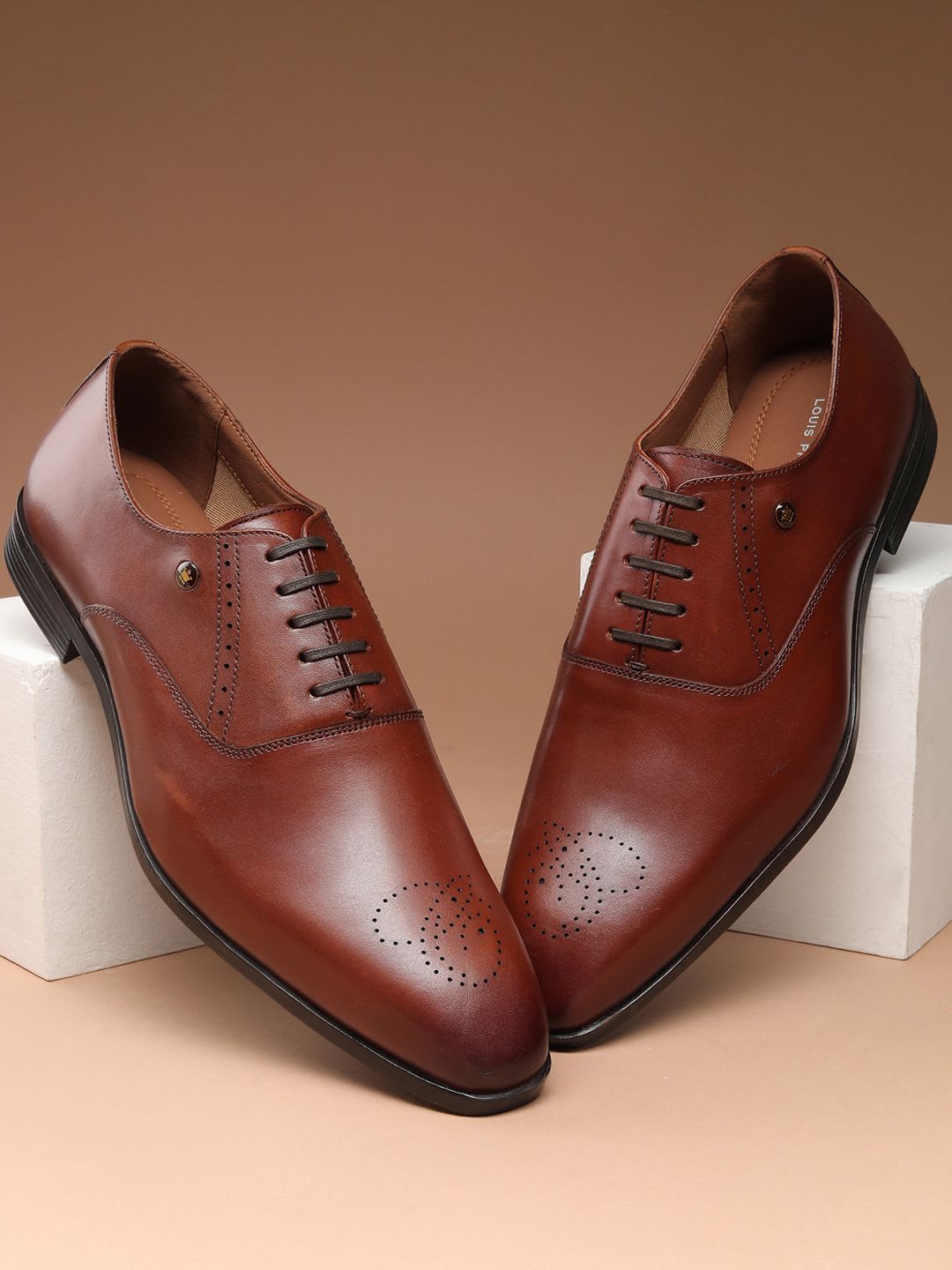 Louis Philippe Men Premium Leather Breathable Anti Slip with Heel Formal Oxford Shoes - default view