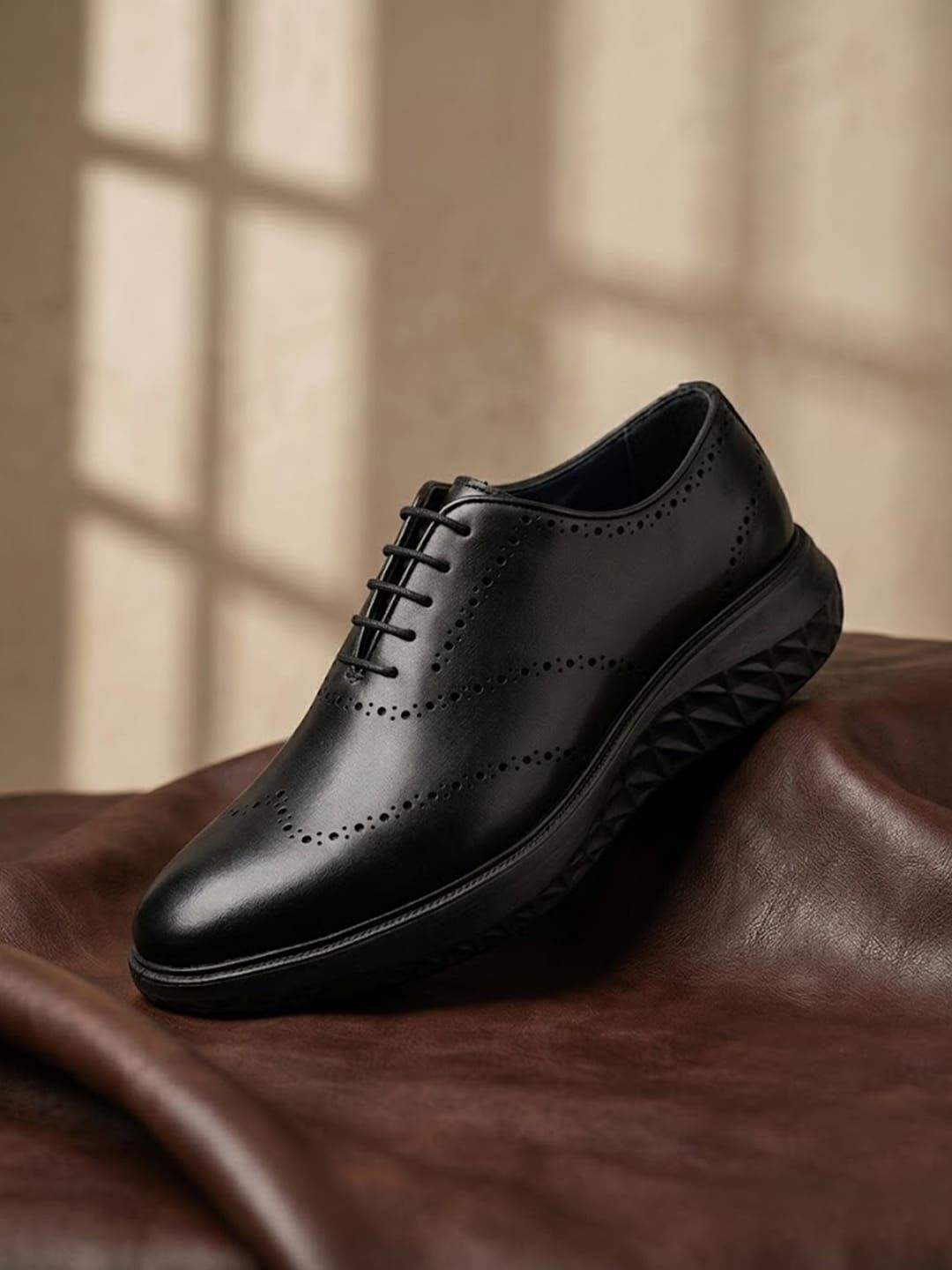 House of Pataudi Men Featherlight Comfortable Shoes - default view