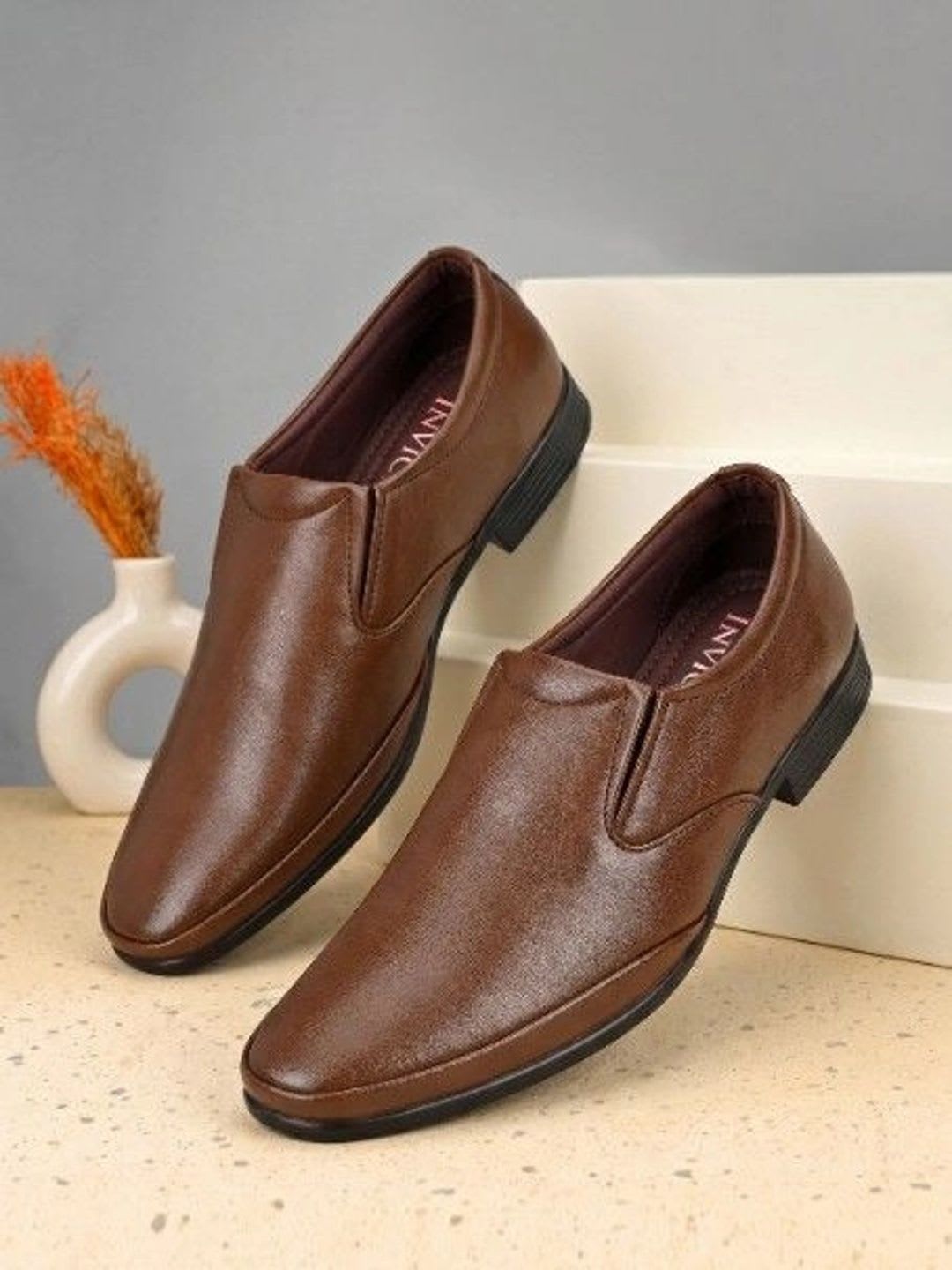 INVICTUS Men Round Toe Formal Slip-On Shoes - default view