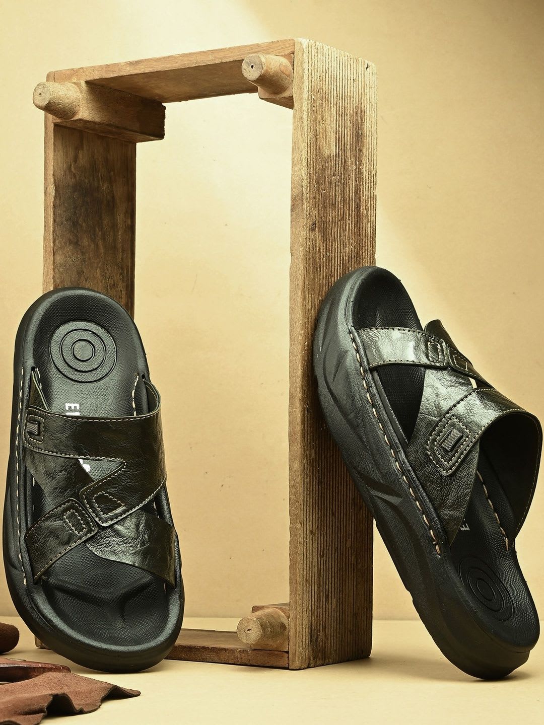 El Paso Men Olive Comfort Sandals - default view