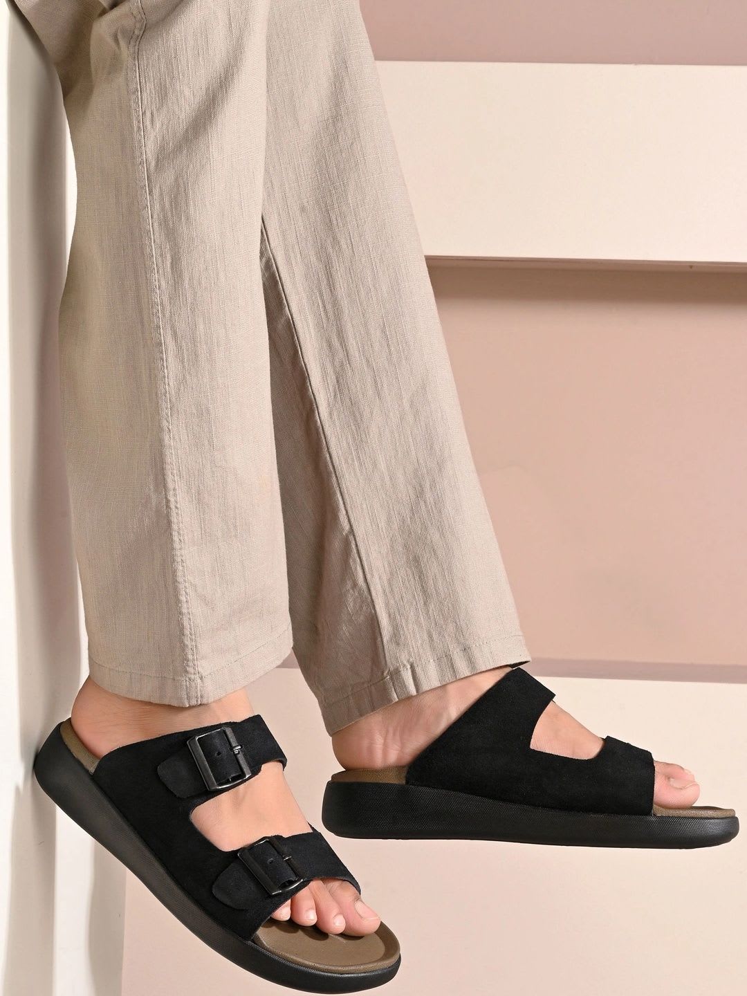 Roadster Men Leather Comfort Sandals - default view